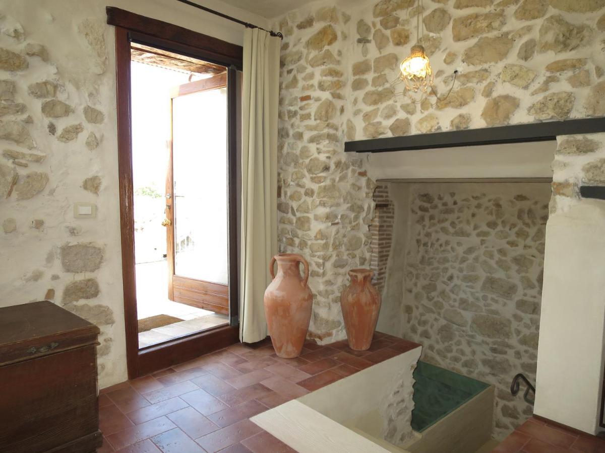B&B Milleunapietra Romantic Guest House Ausonia Dış mekan fotoğraf